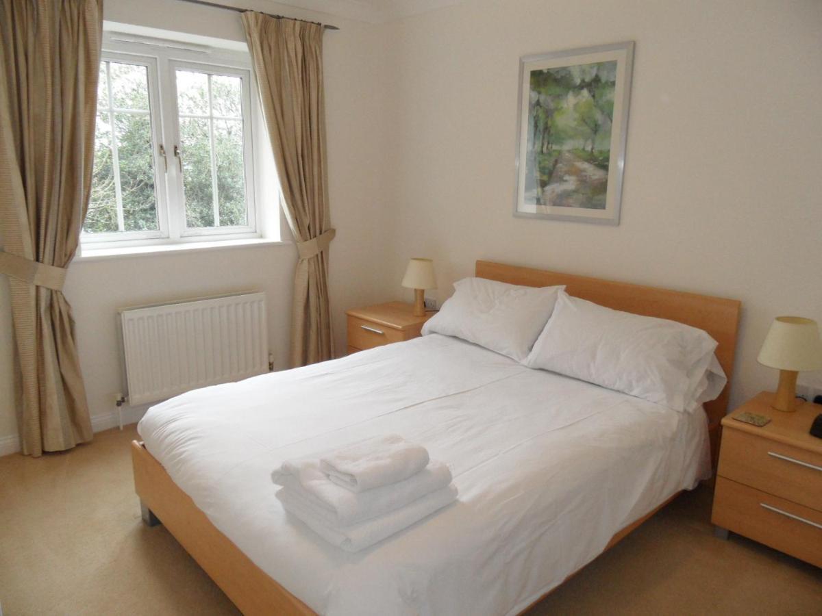 Basingstoke Apartments - Westlands House, City Centre, Home-From-Home Esterno foto